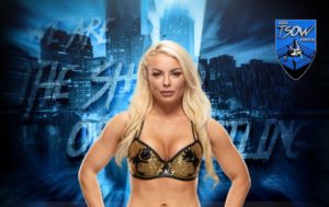 Mandy Rose: incidente hot durante Friday Night SmackDown