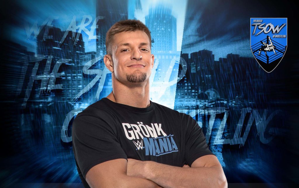 Rob Gronkowski vuole difendere il WWE 24/7 Championship in NFL