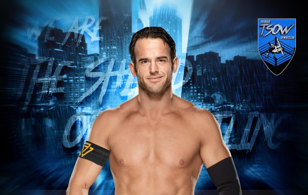 Roderick Strong è nel backstage di SmackDown