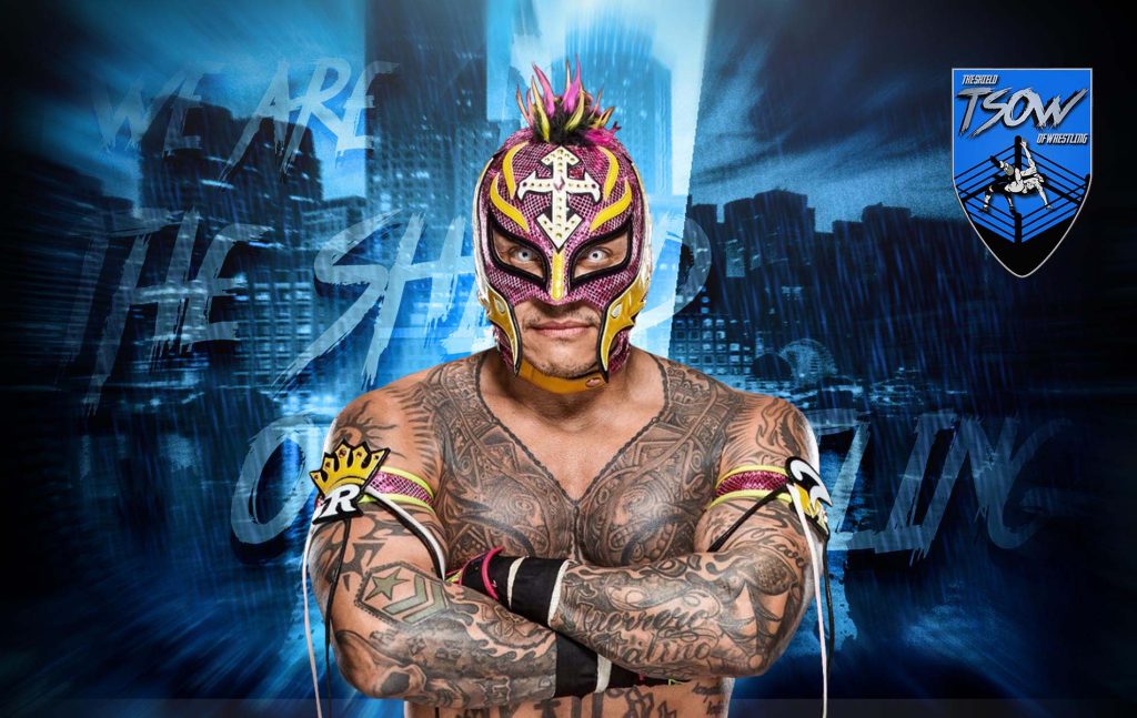 Rey Mysterio regala la maschera a Bad Bunny