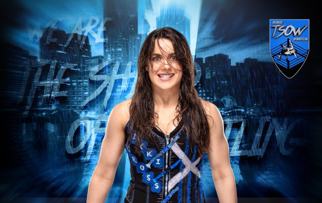 Nikki Cross ha comprato la pizza per il pubblico del Performance Center