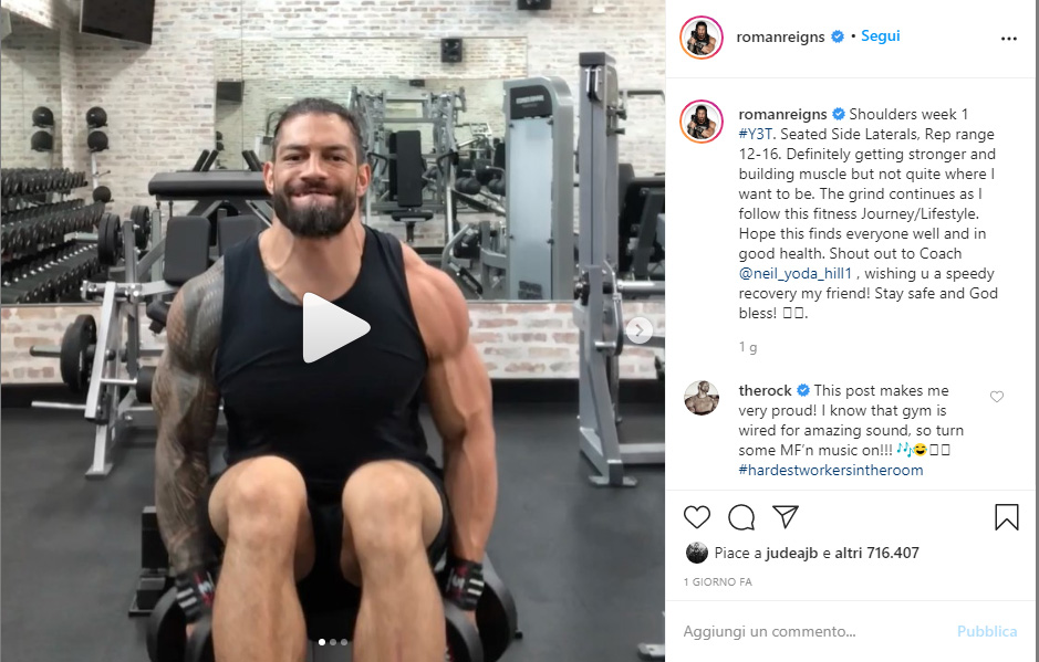 The Rock reagisce ad una foto in palestra di Roman Reigns