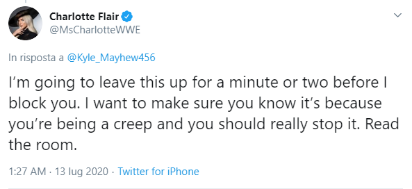 Charlotte Flair ha pubblicamente bloccato un Troll su Twitter