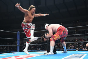 Tanahashi ricorda quasi Daniel LaRusso