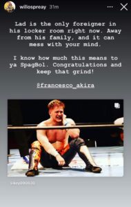 Will Ospreay si complimenta con Francesco Akira