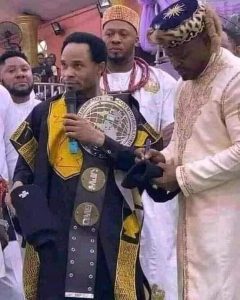 Pastore nigeriano sconfigge Satana in un match