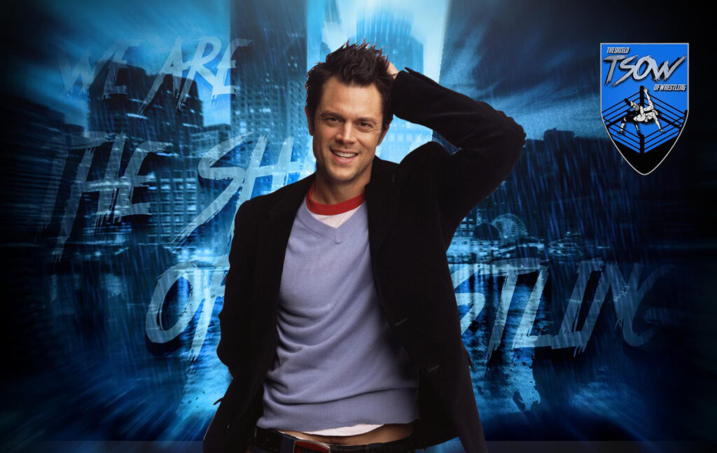 Johnny Knoxville crea il caos tra il pubblico di WrestleMania 38