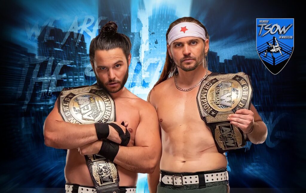 Gli Young Bucks annunciano il sold out delle loro Reebok