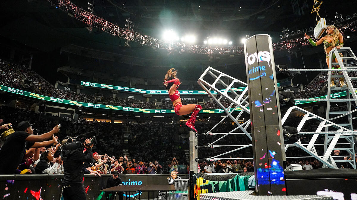 It's Tiffy Time! - (Fonte: WWE.com)