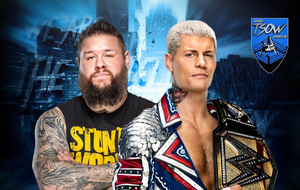 Kevin Owens attacca Cody Rhodes con un Package Piledriver