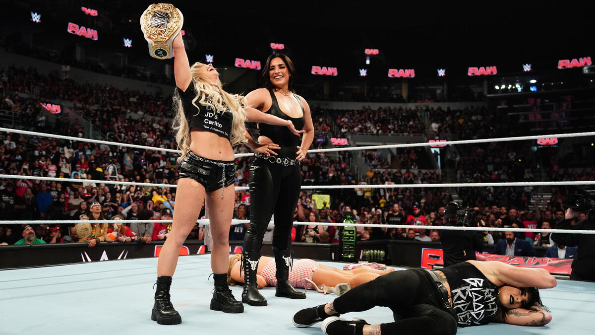 Chi vincerà? - (Fonte: WWE.com)