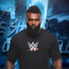 Elijah Holyfield morso a un orecchio durante WWE LFG