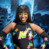 Naomi si complimenta con Mercedes Moné e Athena per il match